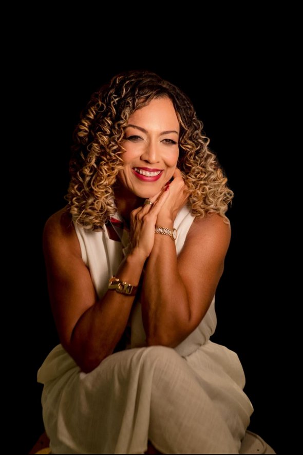 Dra. Cláudia Ramos