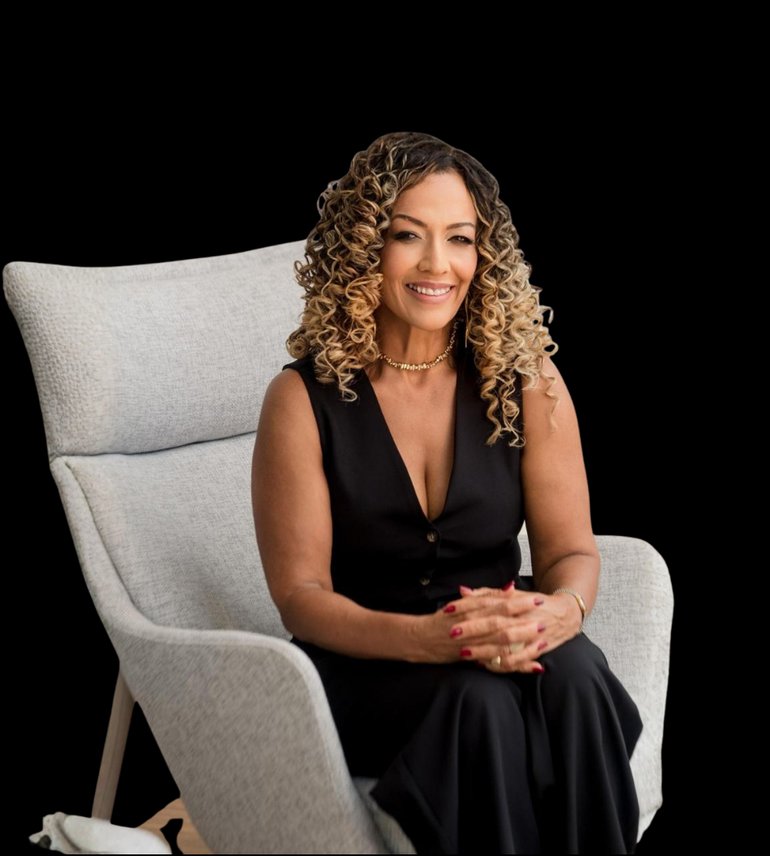 Dra. Cláudia Ramos